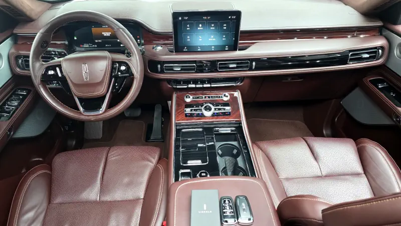 Lincoln Aviator