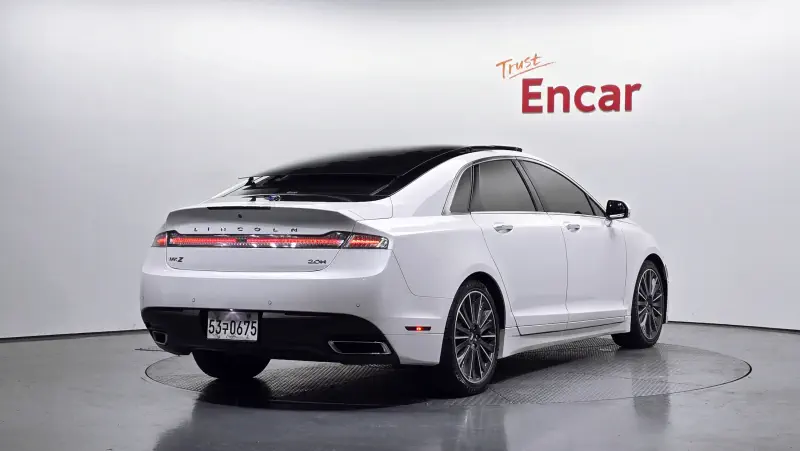 Lincoln Mkz