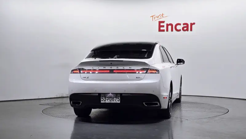 Lincoln Mkz