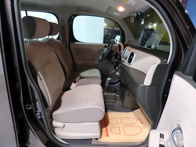 Nissan Cube