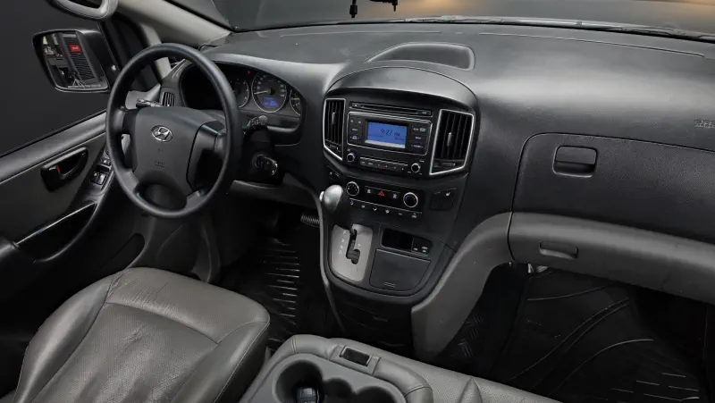 Hyundai Grand Starex