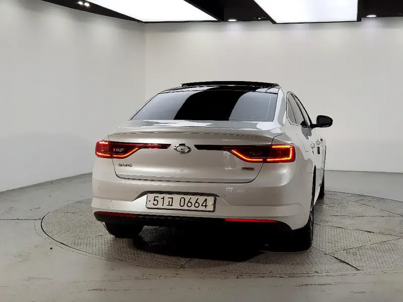 Renault Samsung SM6
