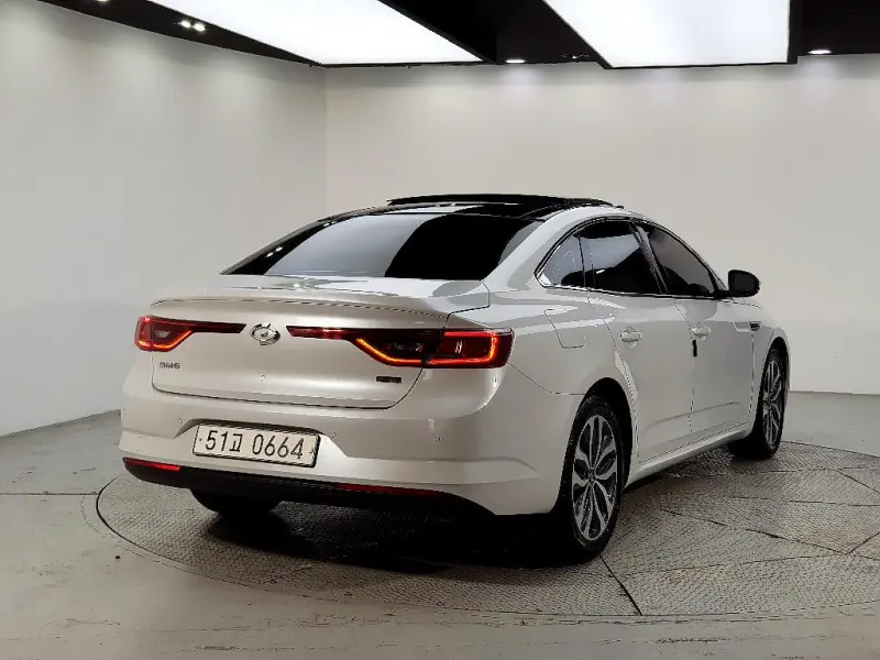Renault Samsung SM6