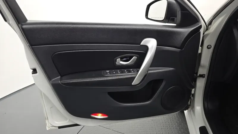 Renault Samsung SM5