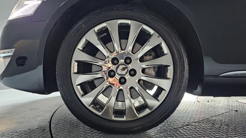 SsangYong Chairman W
