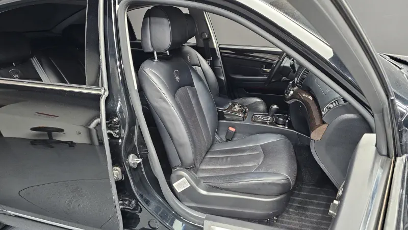 SsangYong Chairman W
