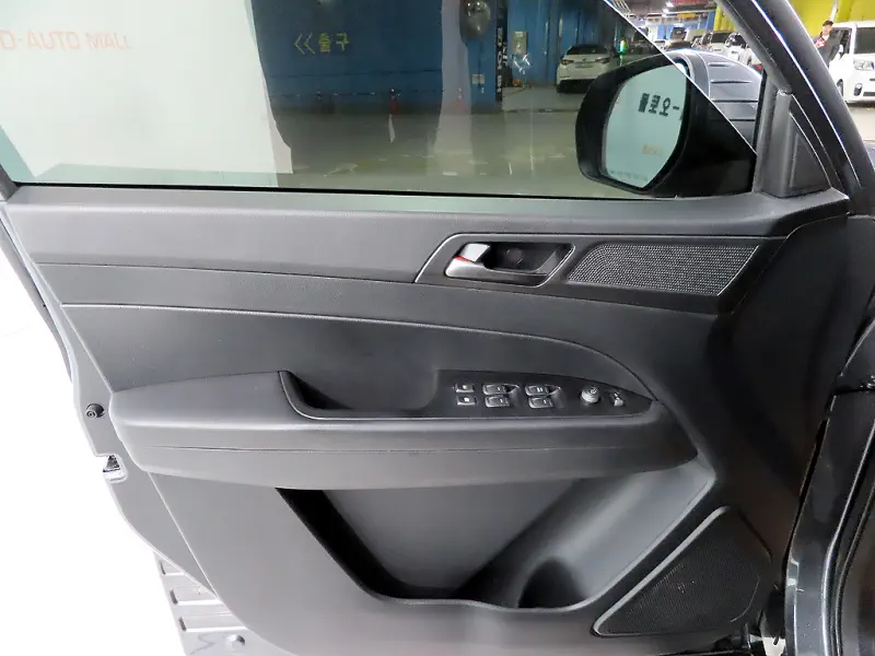SsangYong Rexton Sports Khan