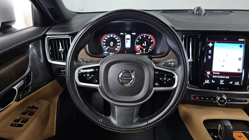Volvo V90
