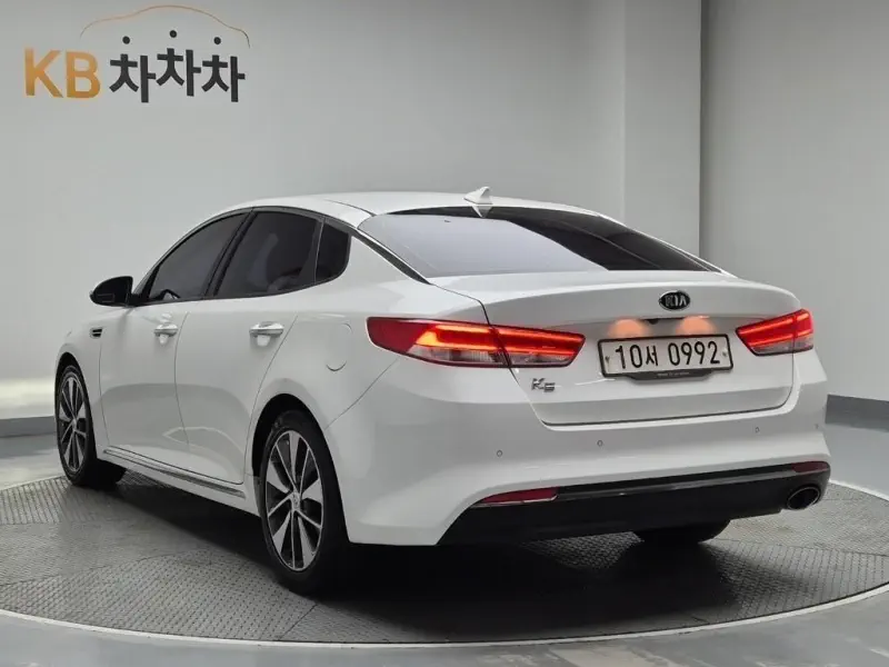 Kia K5