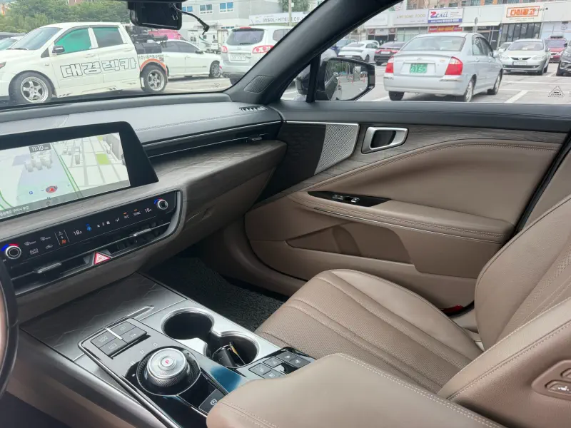 Kia K8
