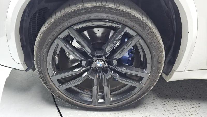 BMW X5M