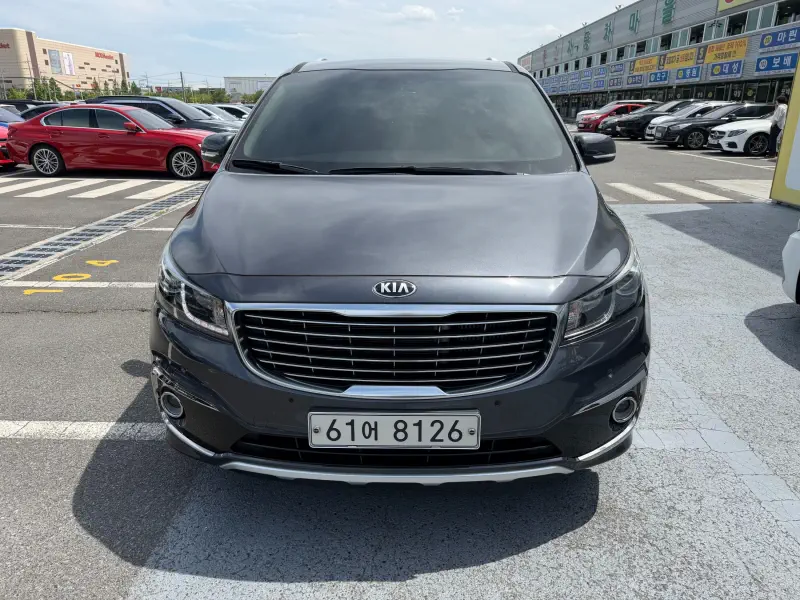 Kia Carnival
