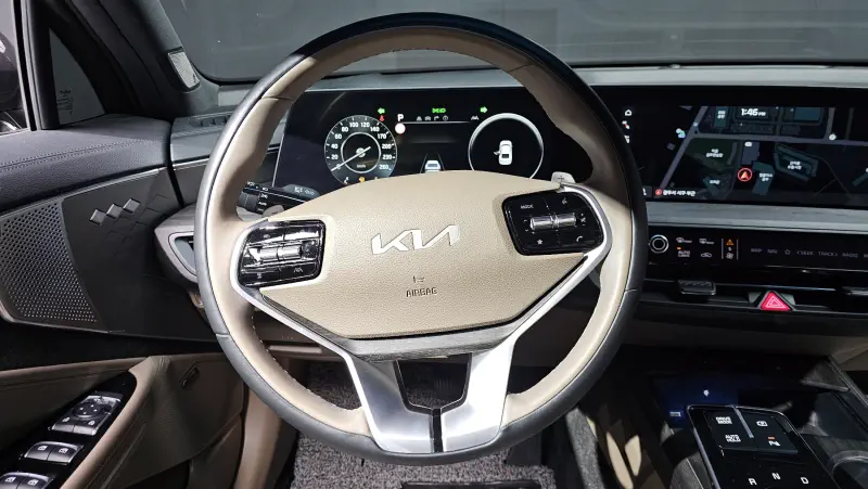 Kia K8