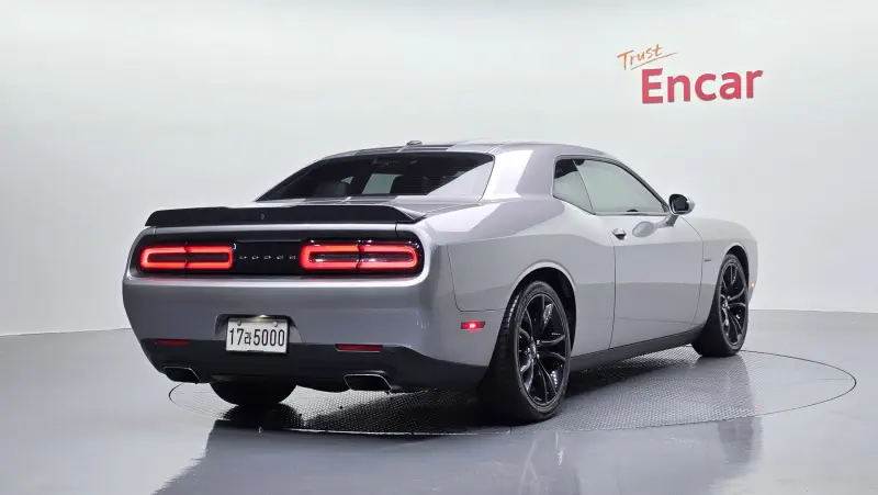 Dodge Challenger