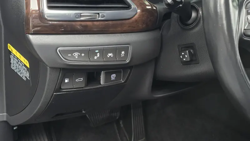 Genesis EQ900