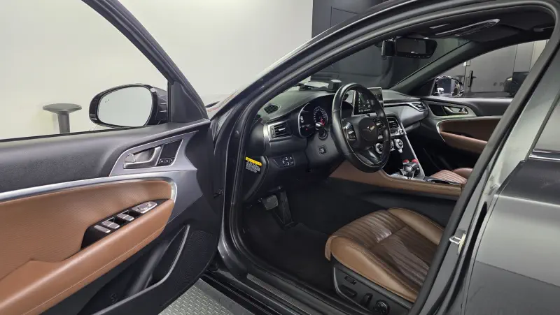 Genesis G70