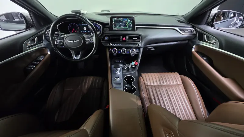 Genesis G70