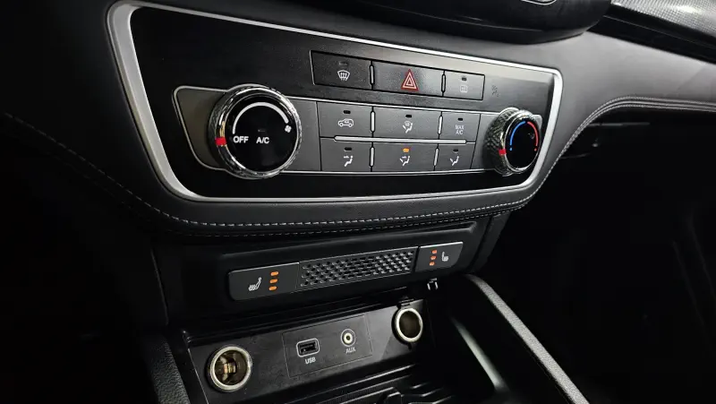 SsangYong Rexton Sports Khan