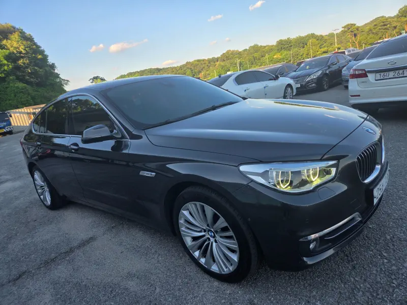 BMW 5-Series Gran Turismo