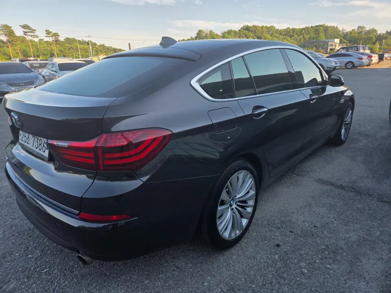 BMW 5-Series Gran Turismo