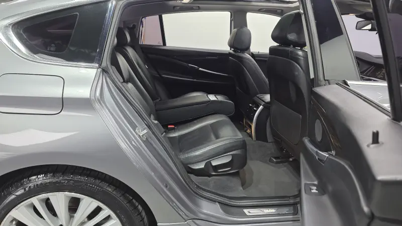 BMW 5-Series Gran Turismo