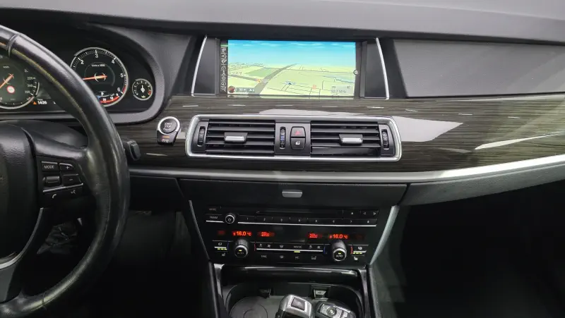 BMW 5-Series Gran Turismo