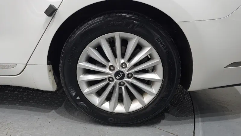 Купить Kia K7 Gyeonggi из Кореи