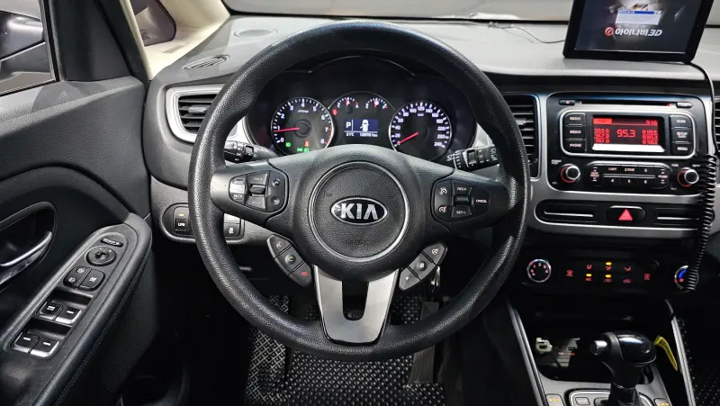 Kia Carens