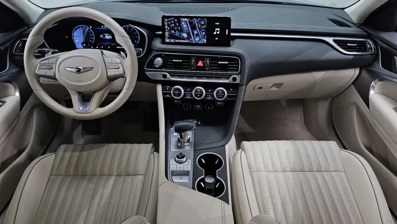 Genesis G70