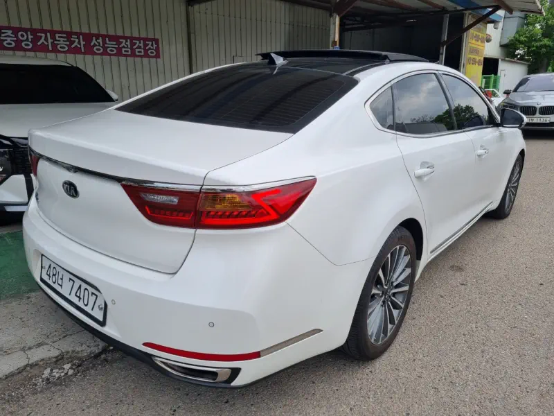 Kia K7