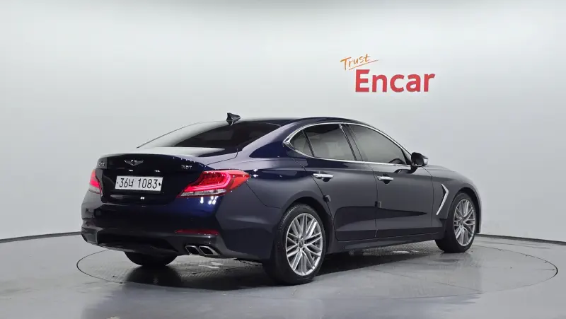 Genesis G70