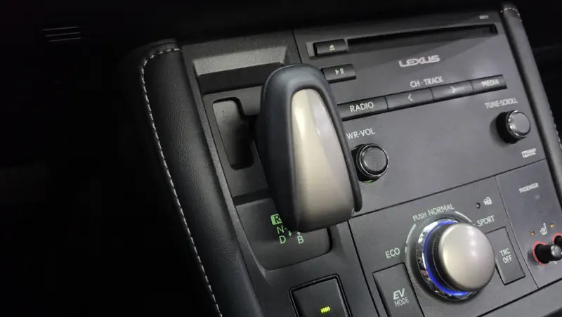 Lexus CT200h