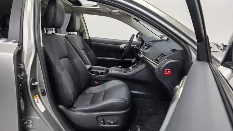 Lexus CT200h