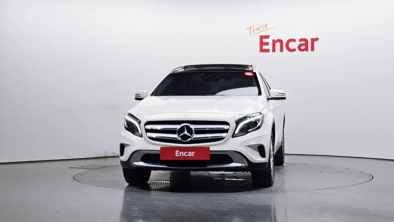 Mercedes-Benz GLA-Class