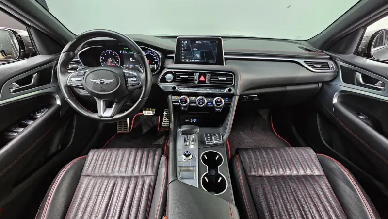 Genesis G70
