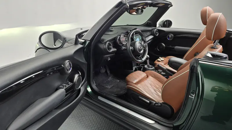 MINI Cabrio