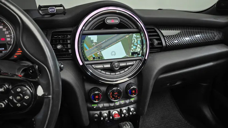 MINI Cabrio