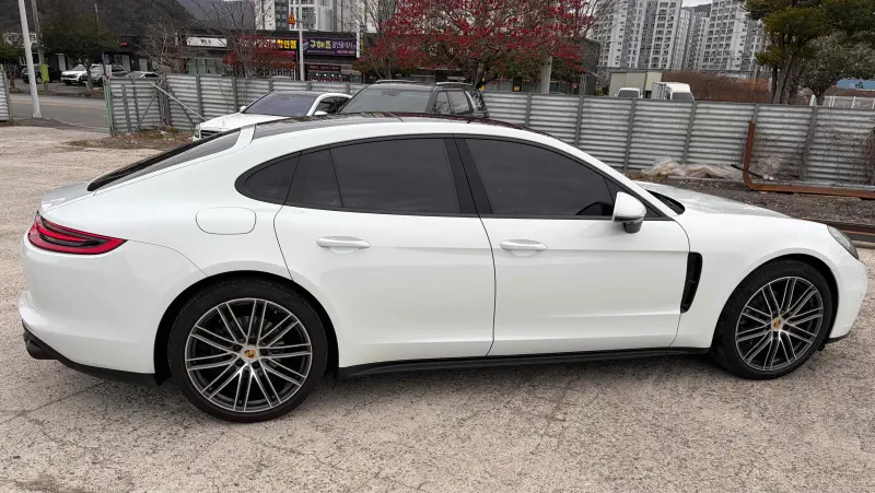 Porsche Panamera