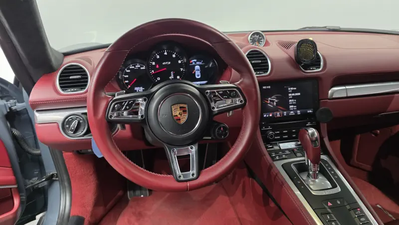 Porsche Cayman
