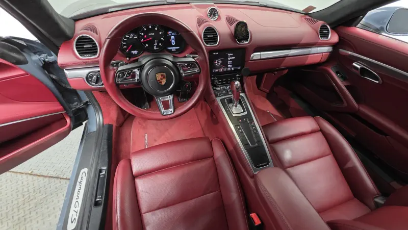 Porsche Cayman