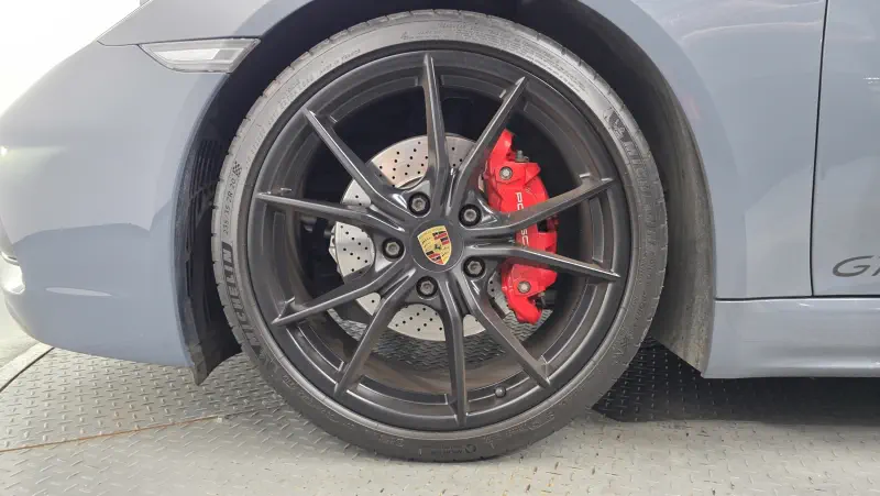 Porsche Cayman
