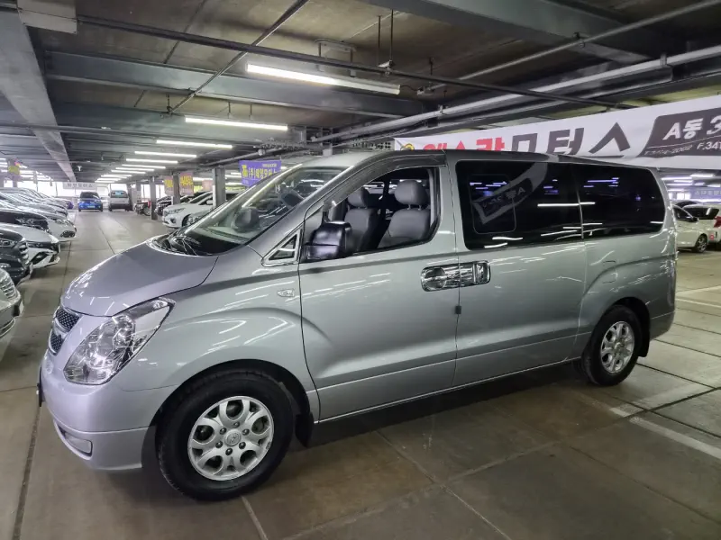 Hyundai Grand Starex