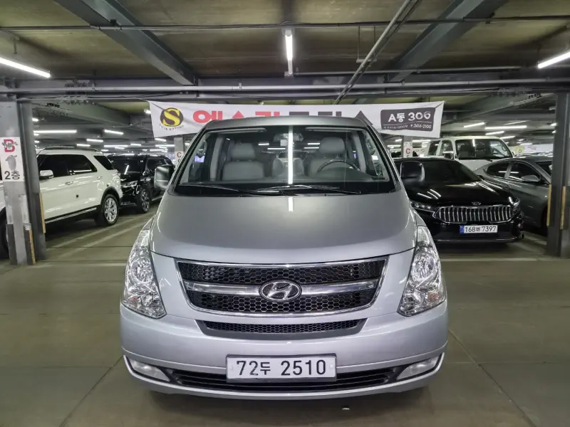 Hyundai Grand Starex