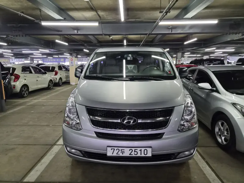 Hyundai Grand Starex