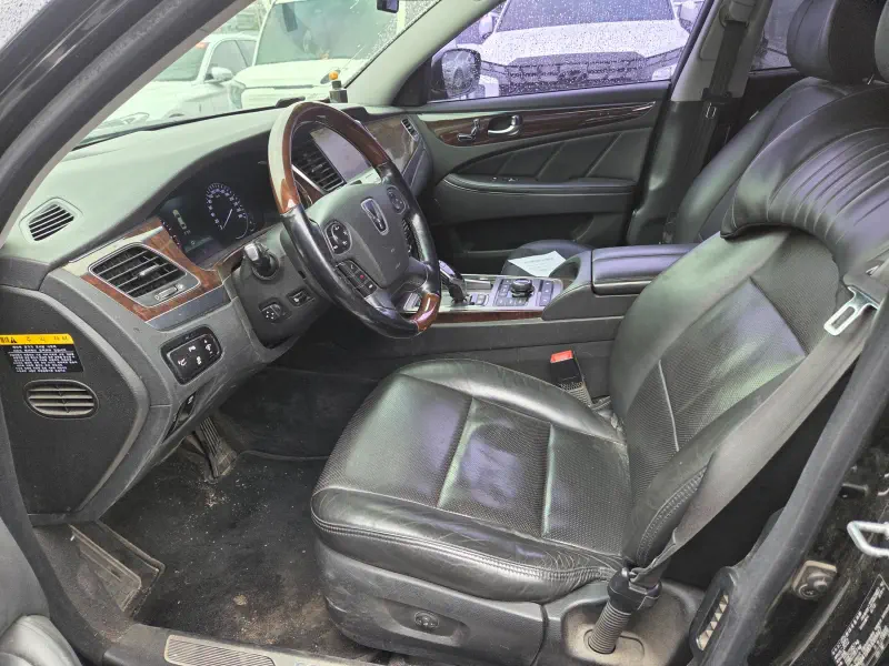 Hyundai Equus