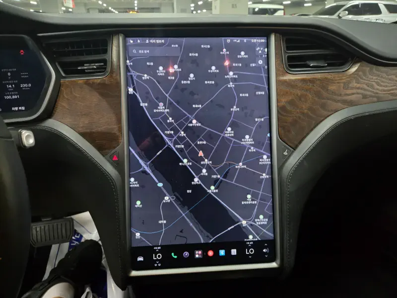 Tesla MODEL S