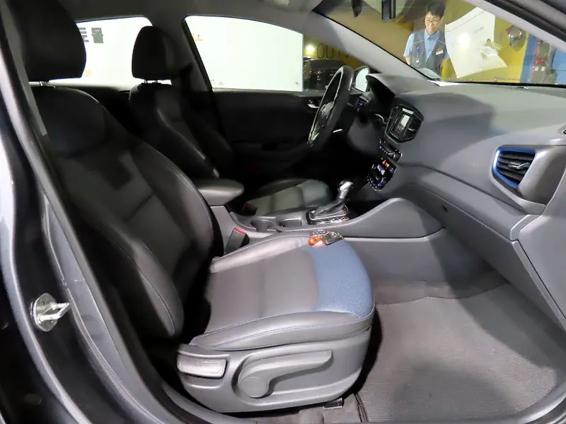Hyundai Ioniq