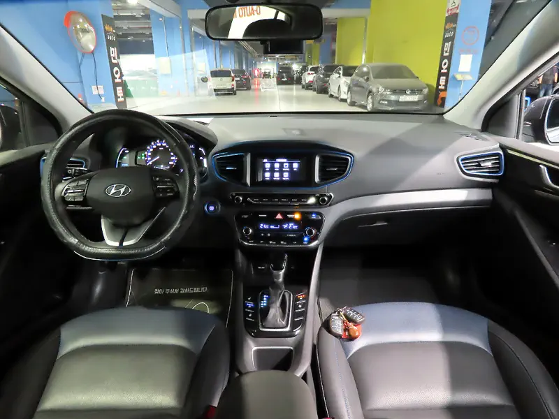 Hyundai Ioniq