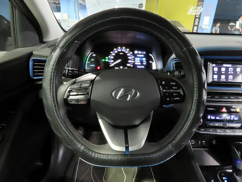 Hyundai Ioniq