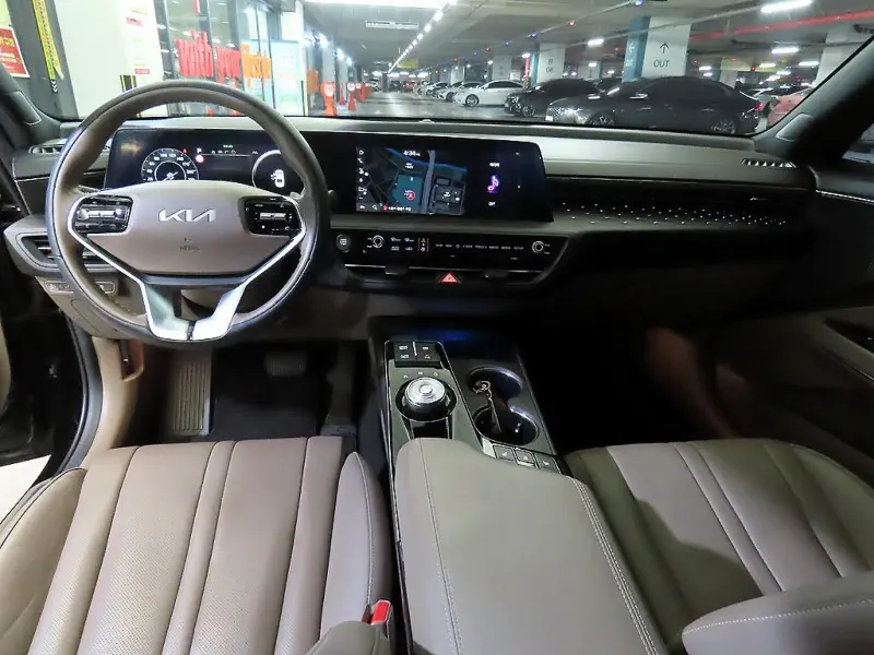 Kia K8